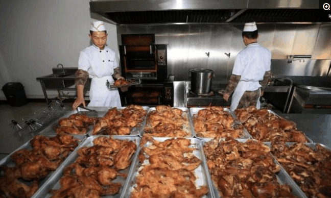 动画《机动战士高达:铁血的奥尔芬斯》新剧情介绍_熊猫体育公司(图3) 熊猫体育