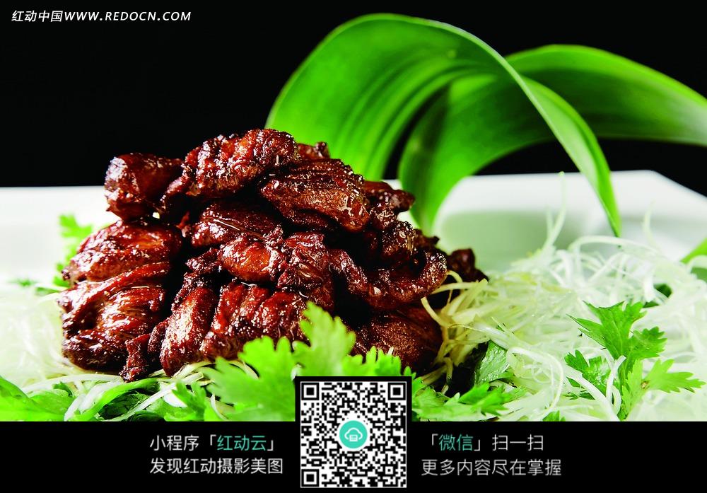 ‘熊猫体育公司’《进击的巨人》最终季2020年秋季放送 《进击的巨人》漫画完结时间(图3) 熊猫体育首页